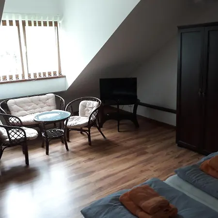 Eden House Cseres